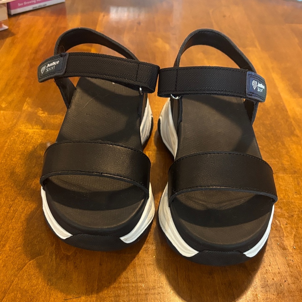 Platform sandals